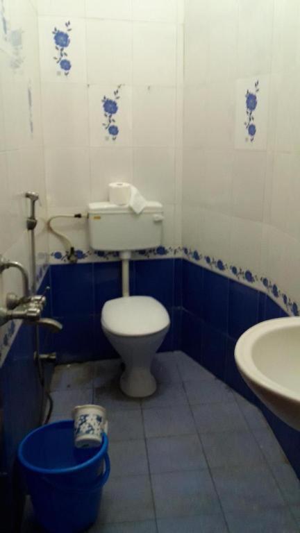 Valentine Hostel & Guest House Pondicherry Eksteriør bilde