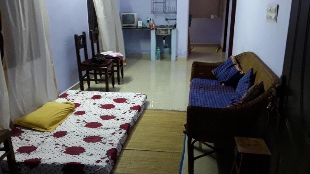 Valentine Hostel & Guest House Pondicherry Eksteriør bilde