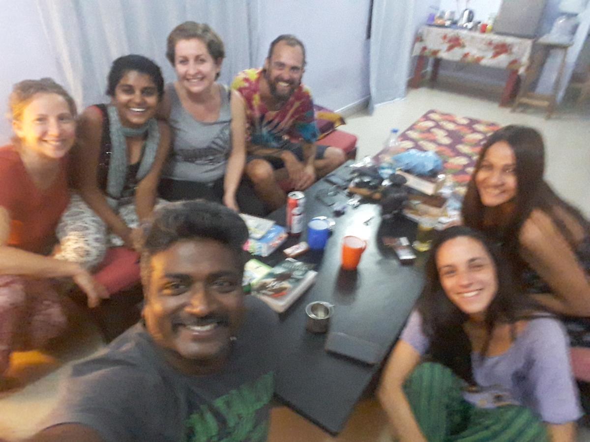 Valentine Hostel & Guest House Pondicherry Eksteriør bilde