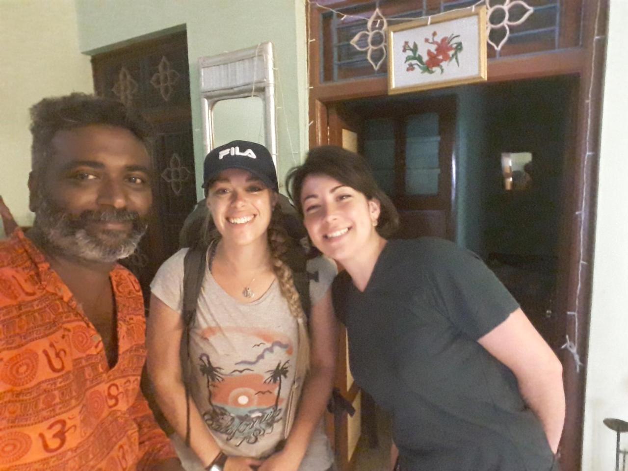 Valentine Hostel & Guest House Pondicherry Eksteriør bilde