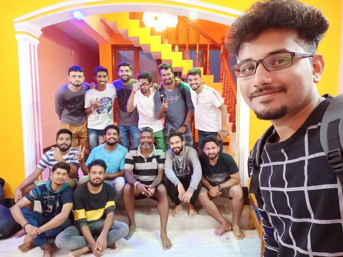Valentine Hostel & Guest House Pondicherry Eksteriør bilde